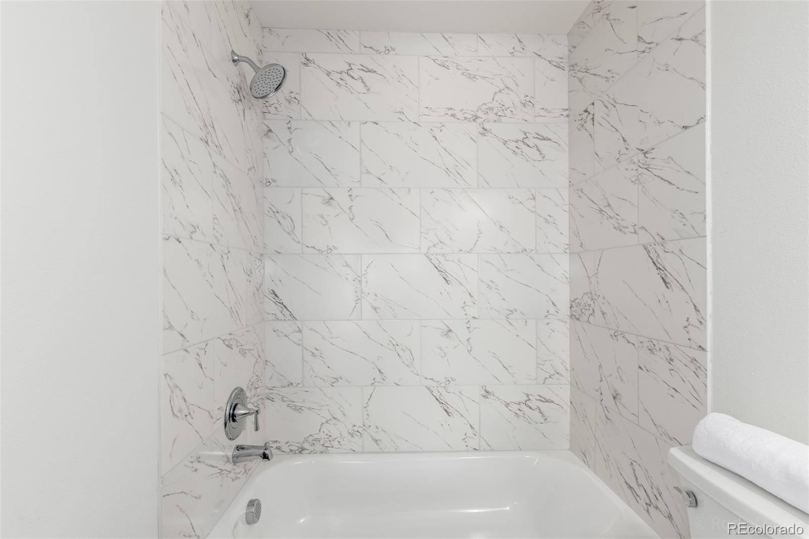 MLS Image #17 for 1885 s quebec way,denver, Colorado