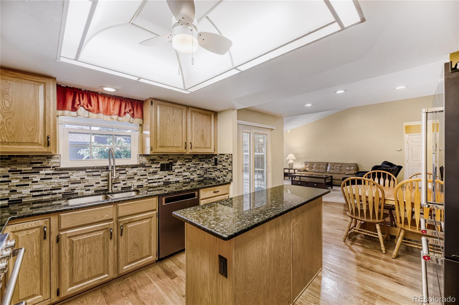 MLS Image #10 for 2824 s heather gardens way,aurora, Colorado