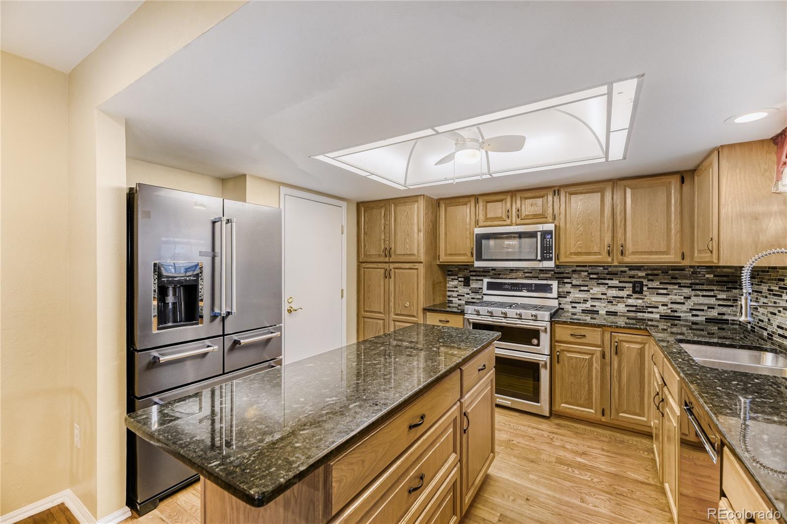 MLS Image #9 for 2824 s heather gardens way,aurora, Colorado