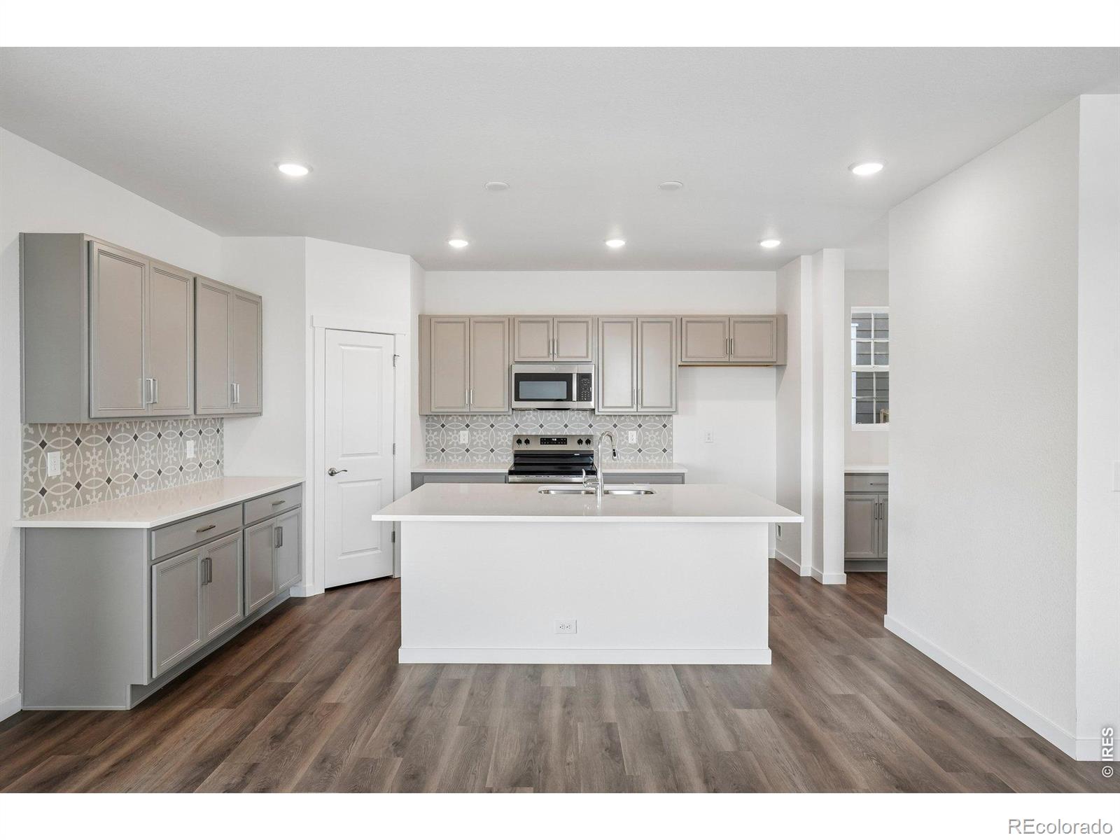 MLS Image #10 for 4529  parkline street,timnath, Colorado