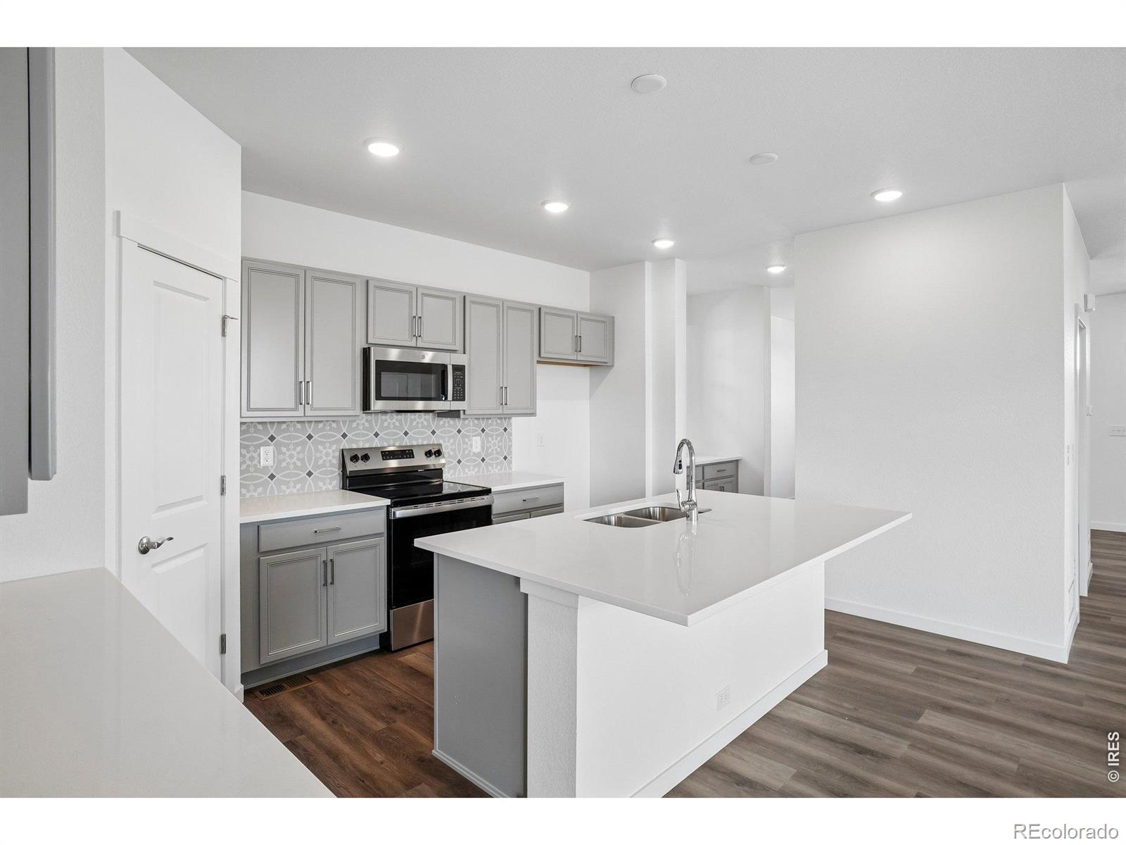 MLS Image #11 for 4529  parkline street,timnath, Colorado