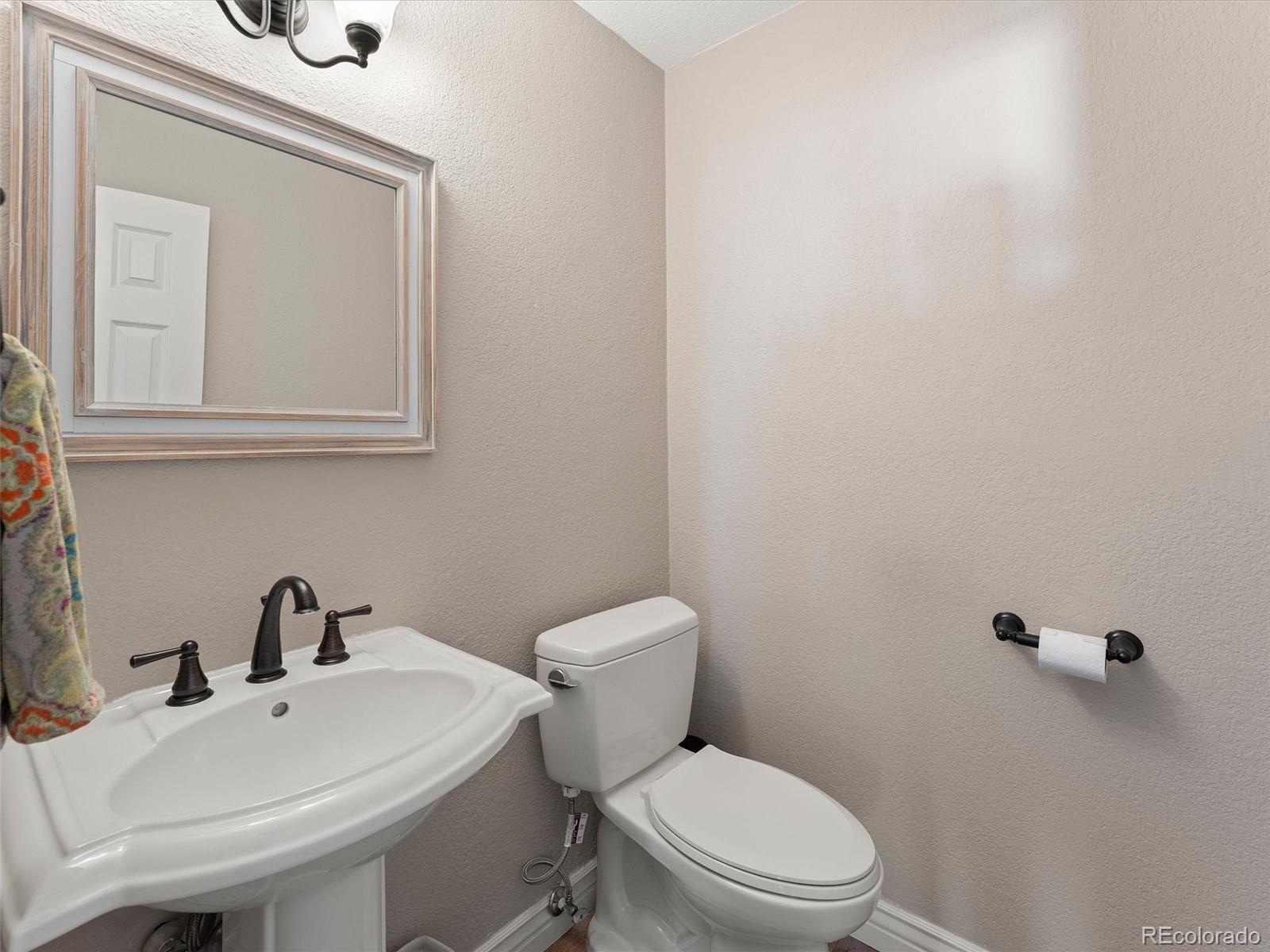 MLS Image #17 for 7109 s poplar lane,centennial, Colorado