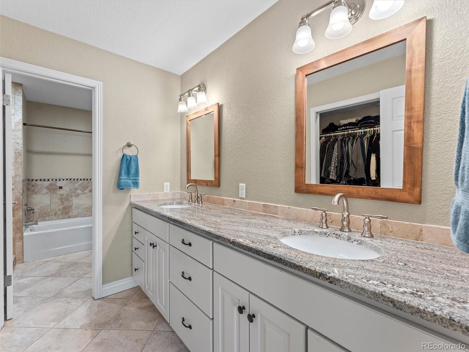 MLS Image #29 for 7109 s poplar lane,centennial, Colorado
