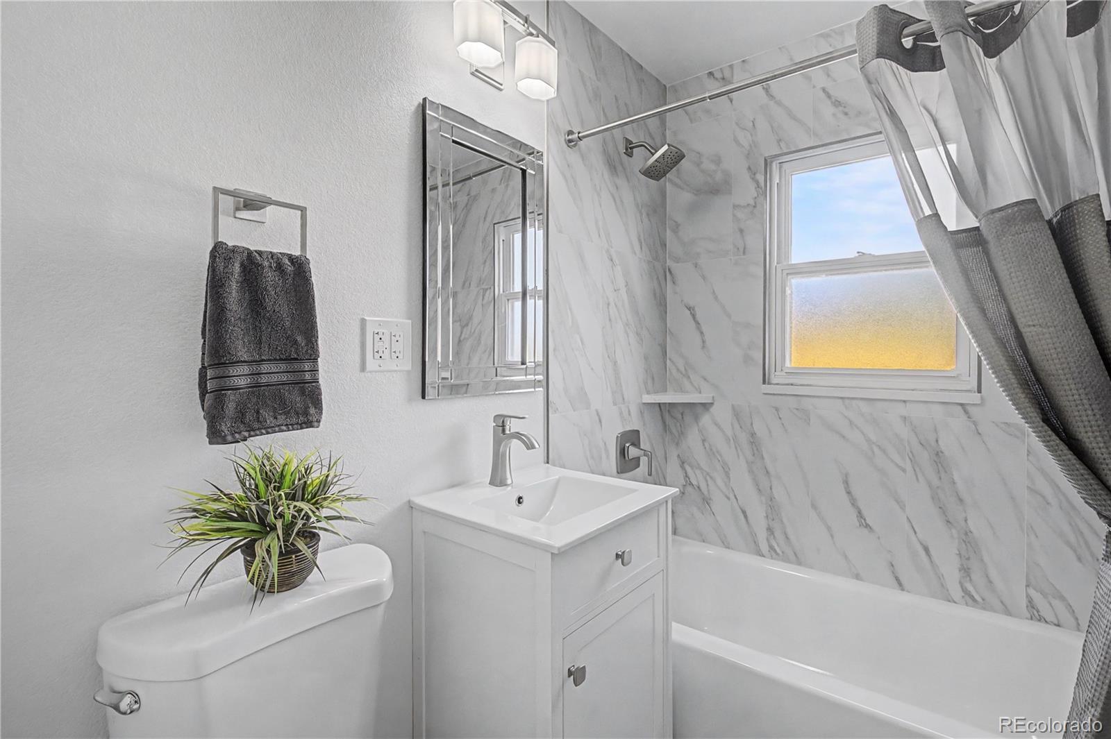 MLS Image #11 for 2275 s linley court,denver, Colorado