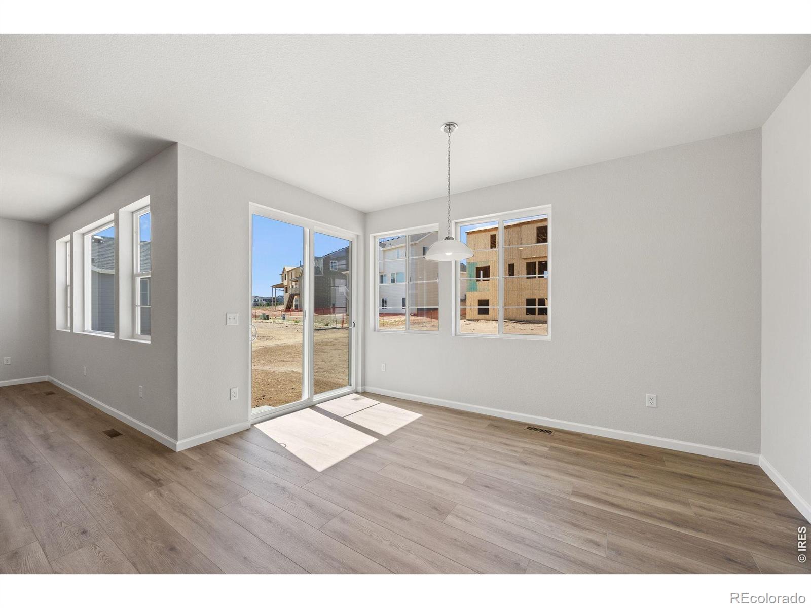 MLS Image #17 for 24376 e 35th drive,aurora, Colorado