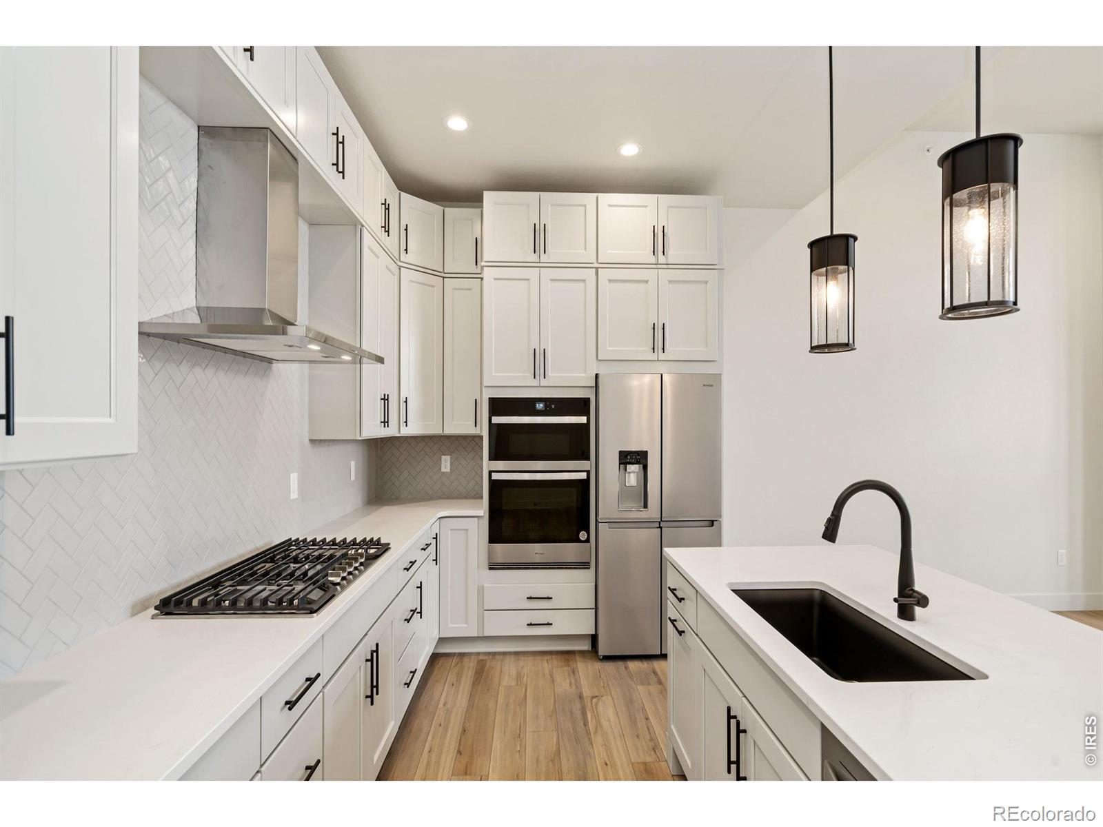 MLS Image #4 for 2978  fleet drive,fort collins, Colorado