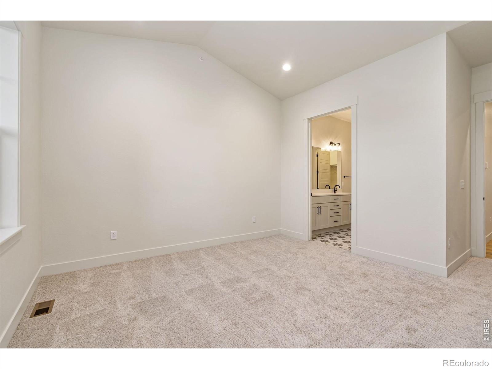 MLS Image #6 for 2978  fleet drive,fort collins, Colorado
