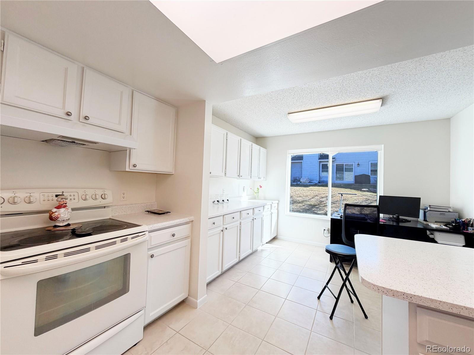MLS Image #5 for 2466 s vaughn way,aurora, Colorado