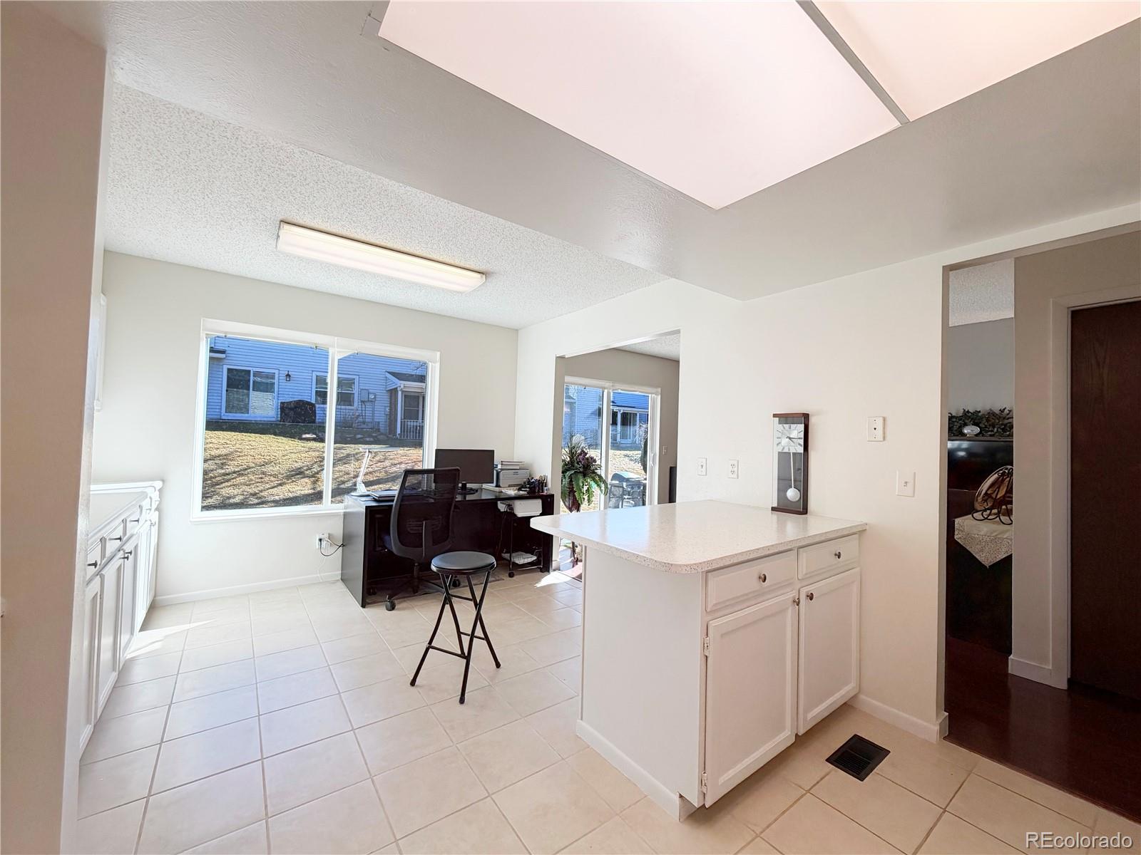 MLS Image #6 for 2466 s vaughn way,aurora, Colorado