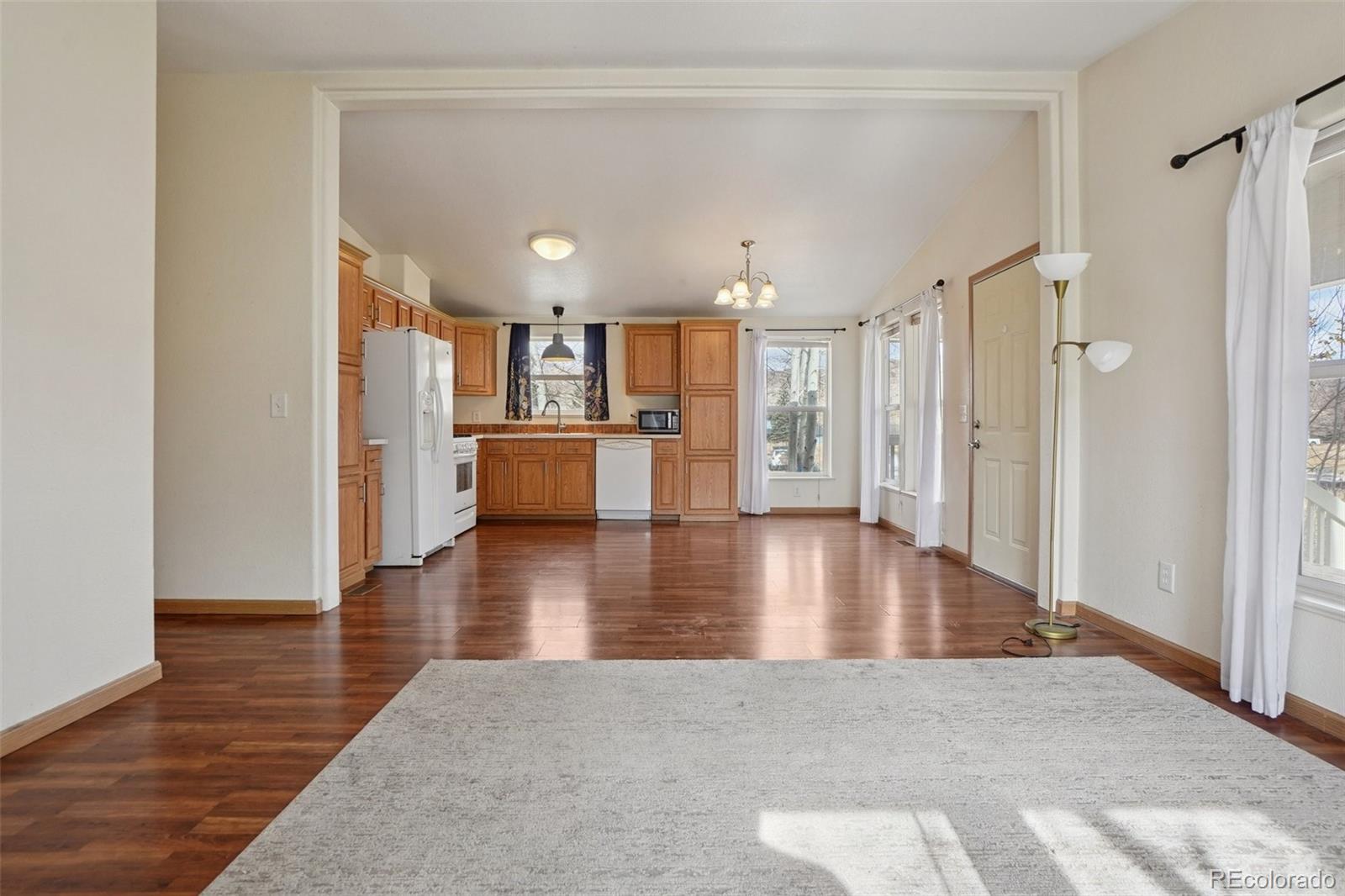 MLS Image #14 for 133 e grand avenue,hot sulphur springs, Colorado