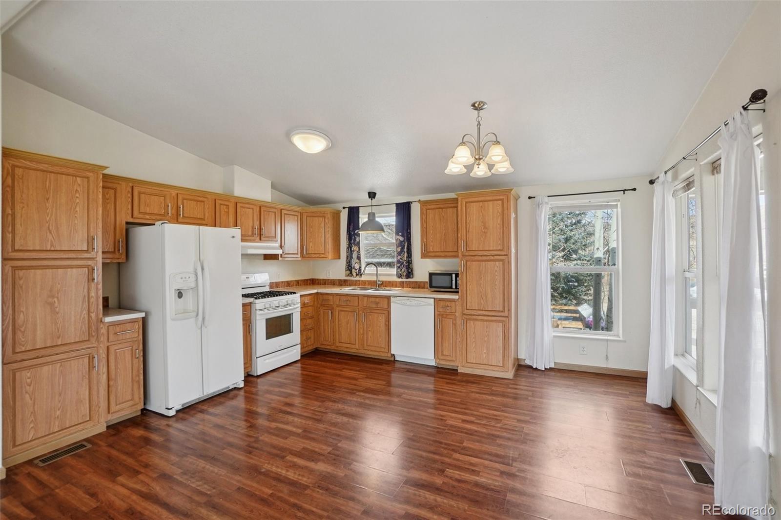 MLS Image #17 for 133 e grand avenue,hot sulphur springs, Colorado
