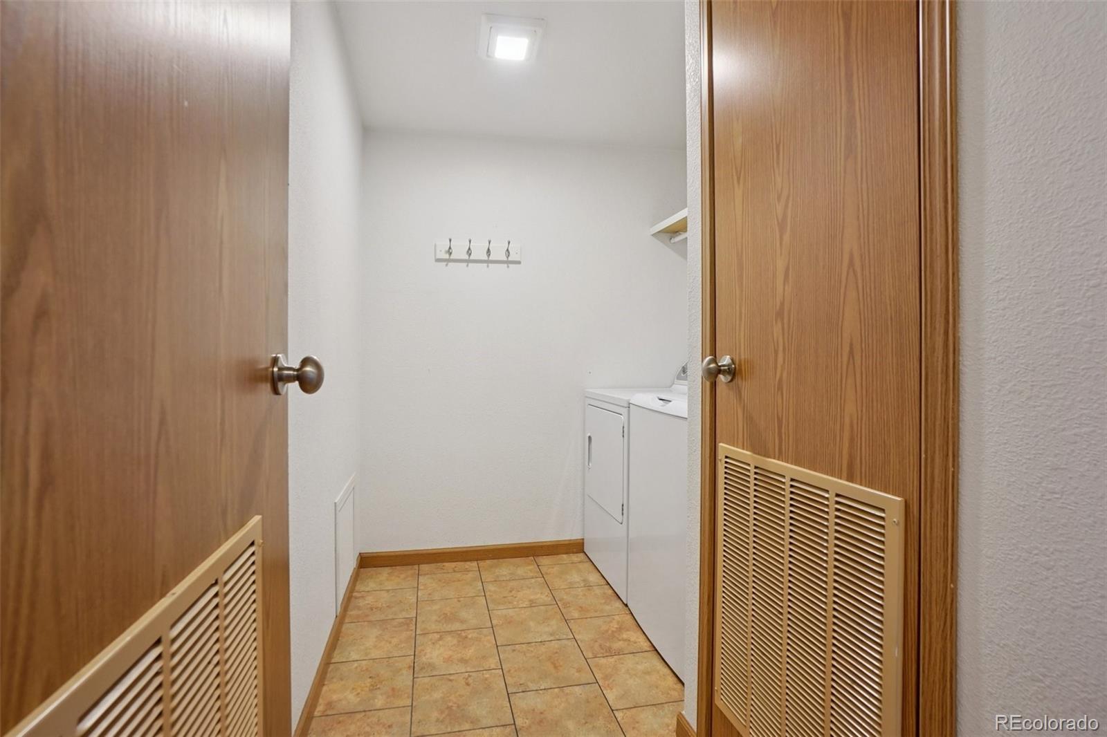 MLS Image #21 for 133 e grand avenue,hot sulphur springs, Colorado