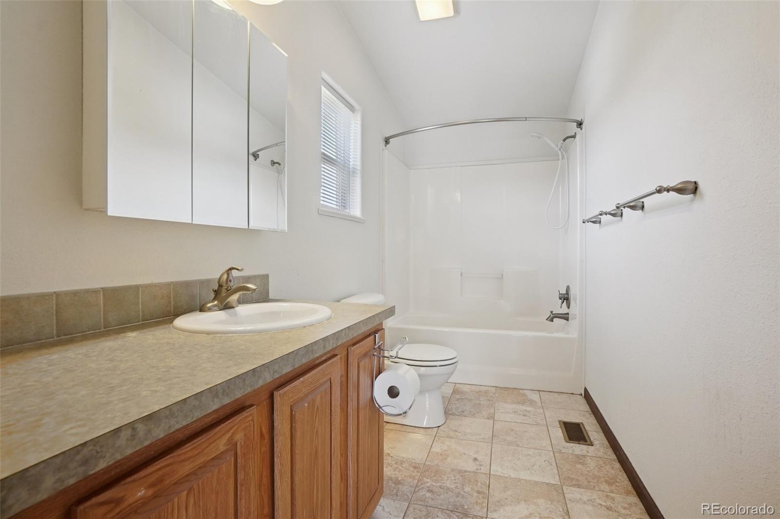 MLS Image #26 for 133 e grand avenue,hot sulphur springs, Colorado