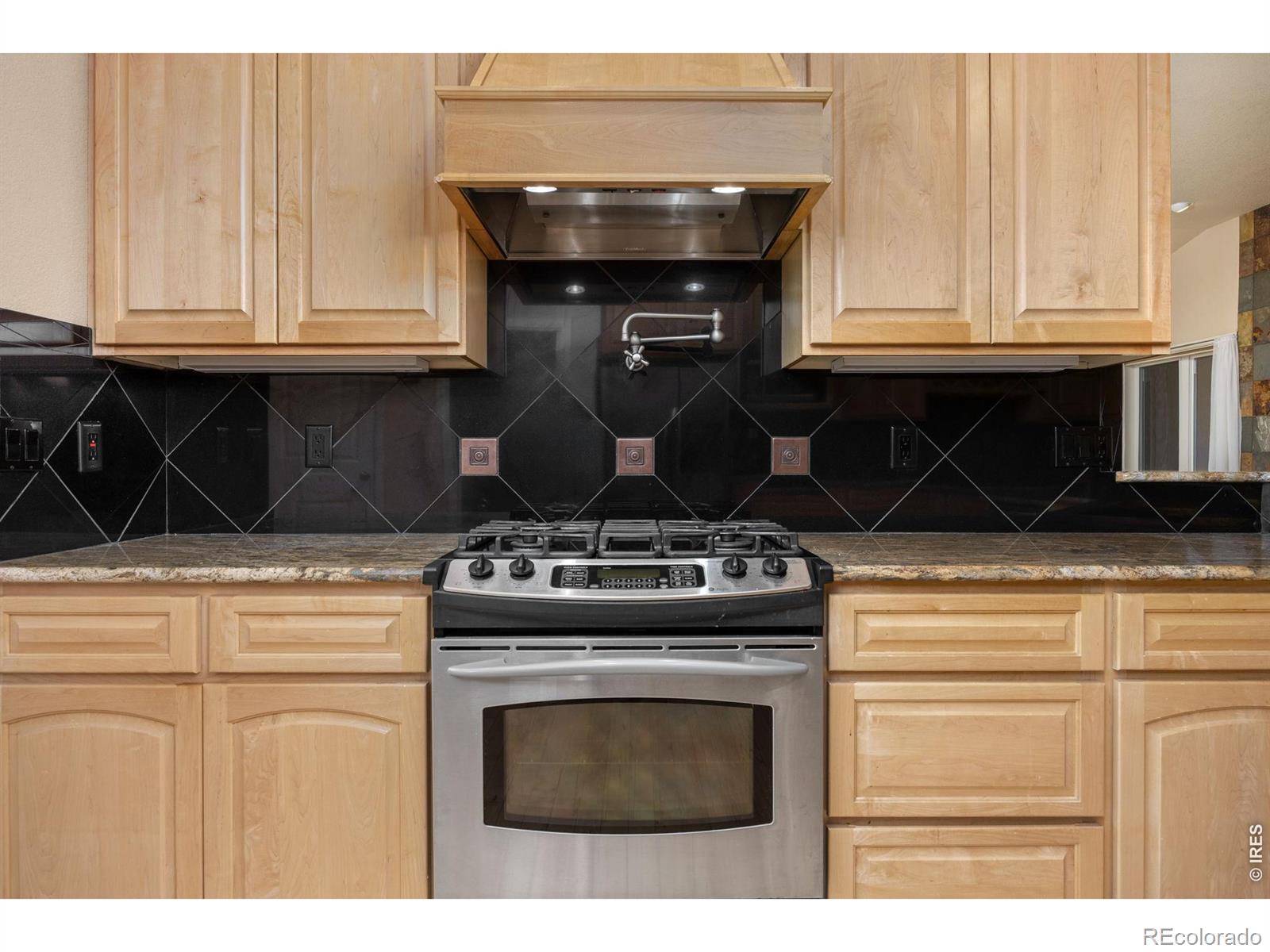 MLS Image #21 for 4251  malibu drive,berthoud, Colorado