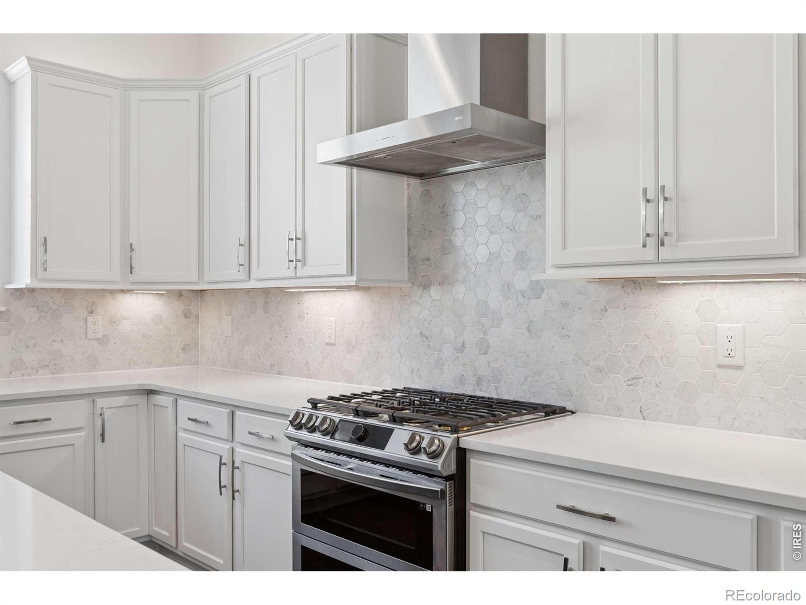 MLS Image #3 for 2271  buttercup lane,superior, Colorado