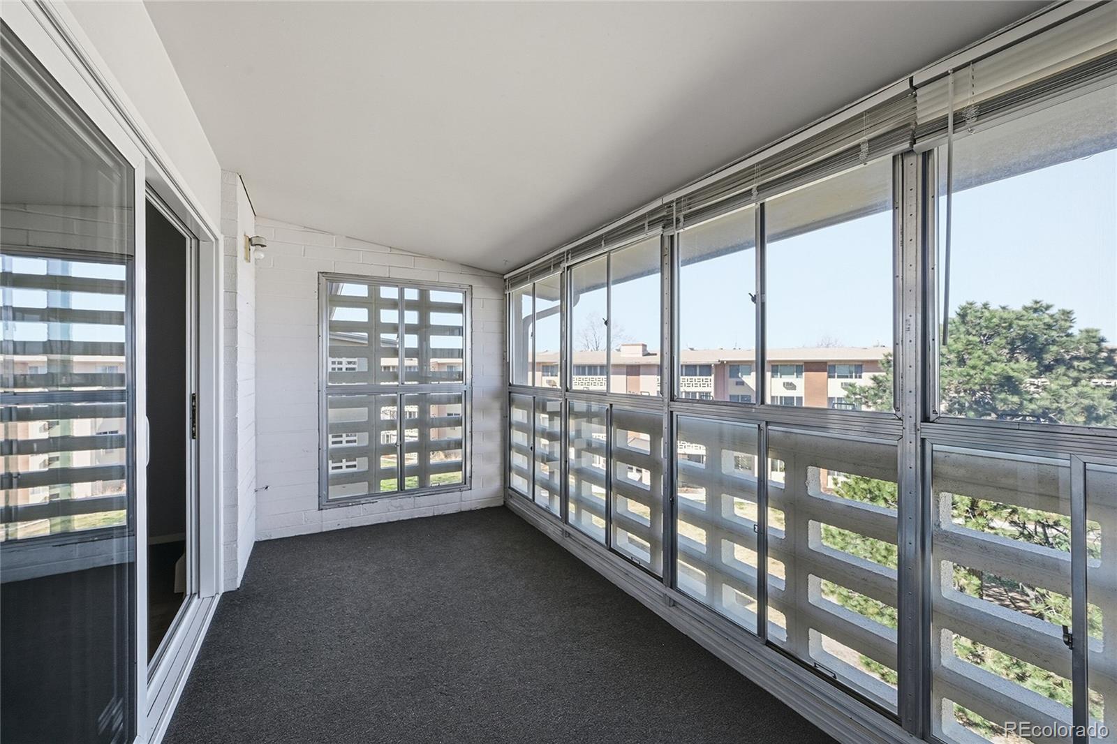 MLS Image #13 for 350 s clinton street,denver, Colorado