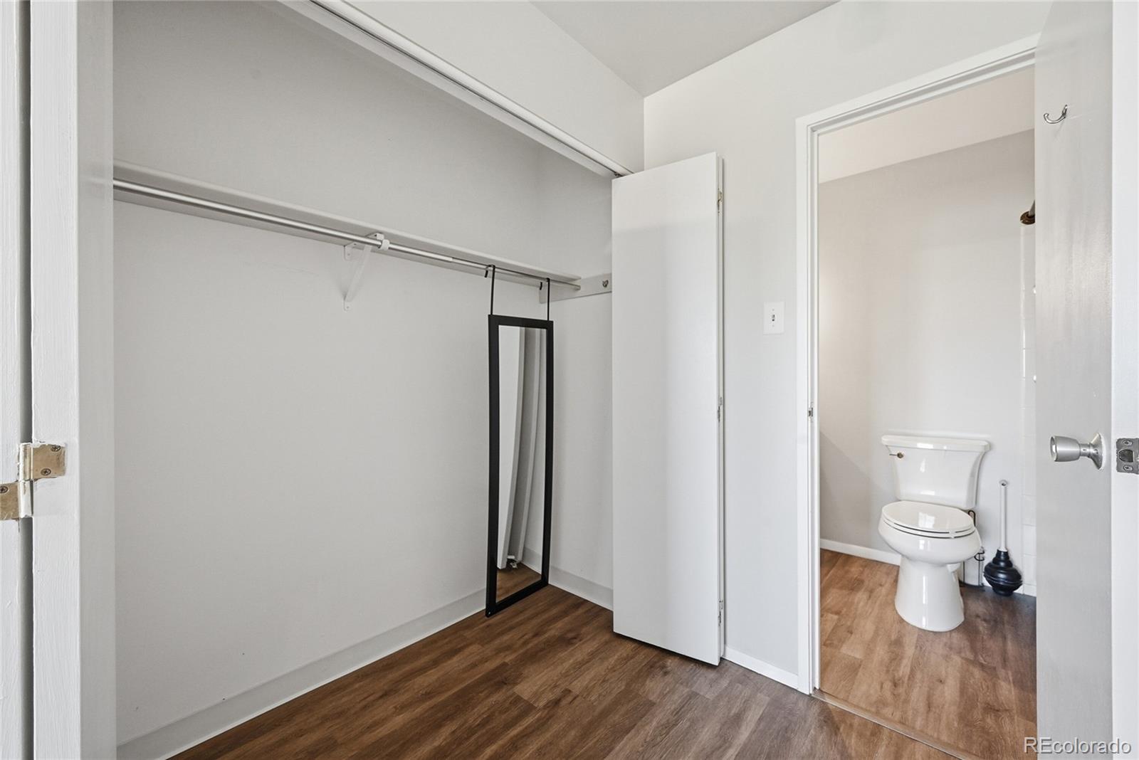 MLS Image #19 for 350 s clinton street,denver, Colorado