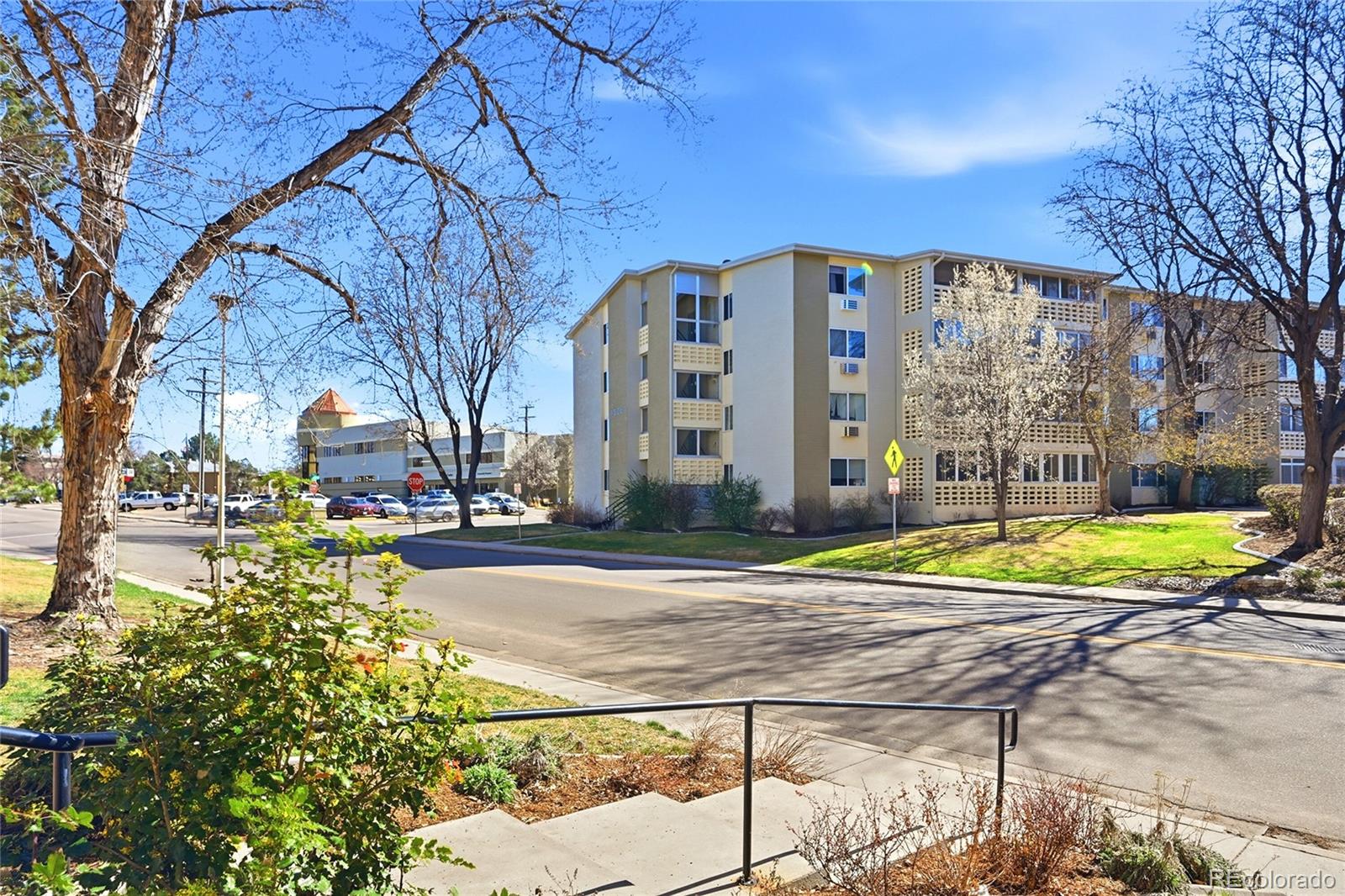 MLS Image #29 for 350 s clinton street,denver, Colorado
