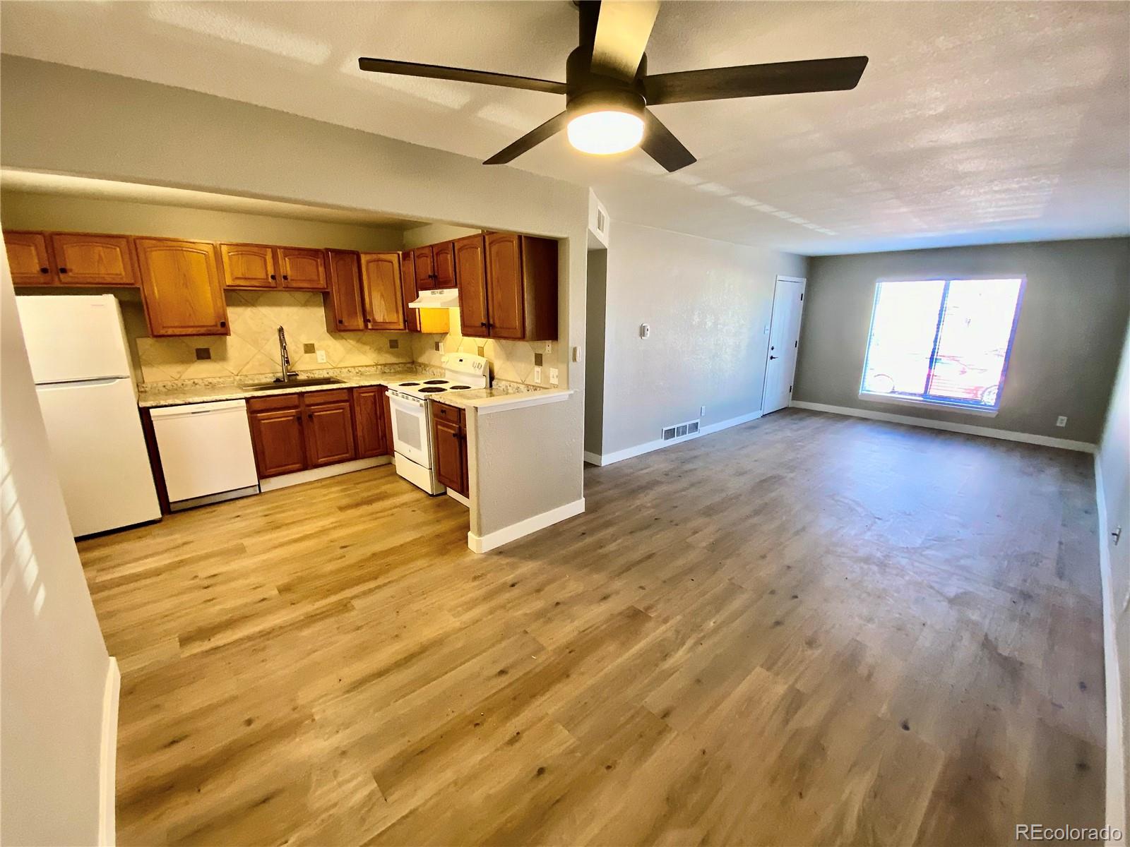 MLS Image #2 for 987  vaughn street,aurora, Colorado