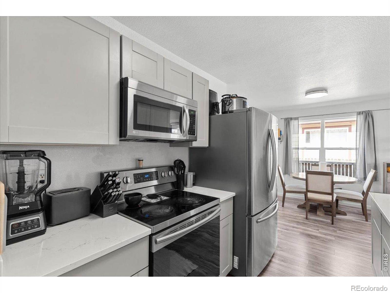 MLS Image #3 for 832  thornhill place,fort collins, Colorado
