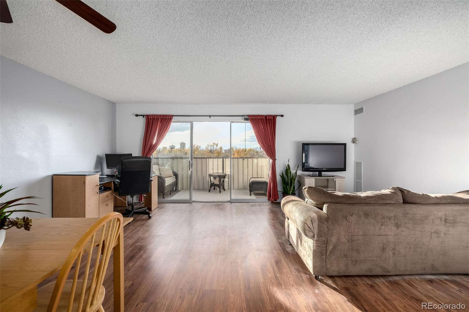 MLS Image #7 for 1313  steele street,denver, Colorado