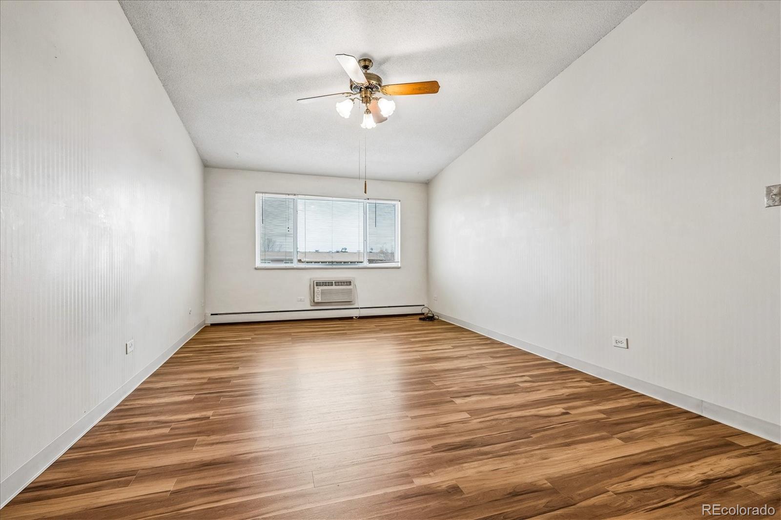 MLS Image #11 for 675 s alton way,denver, Colorado