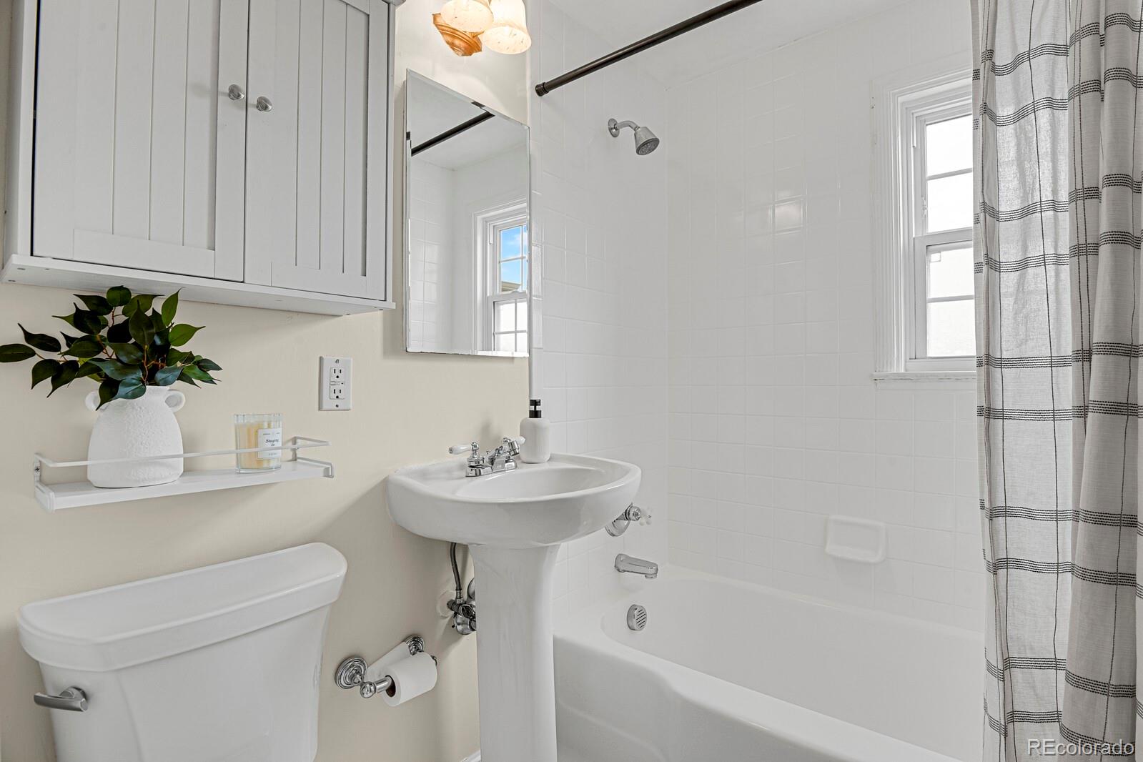 MLS Image #11 for 1232  krameria street,denver, Colorado