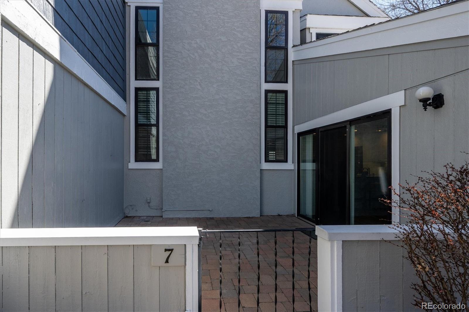 MLS Image #27 for 2770 s elmira street,denver, Colorado