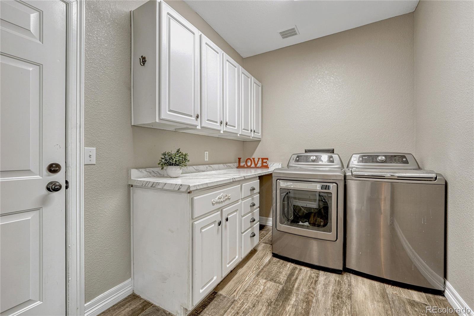 MLS Image #11 for 20214 e euclid place,aurora, Colorado