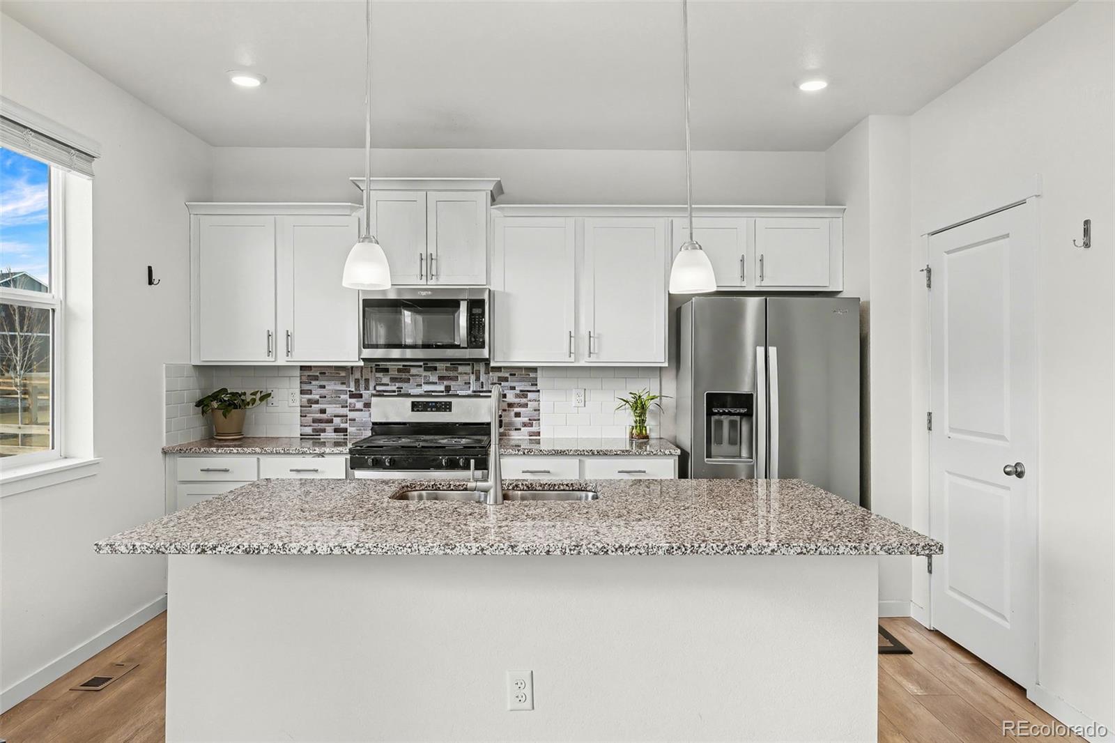MLS Image #10 for 15771  roslyn street,thornton, Colorado