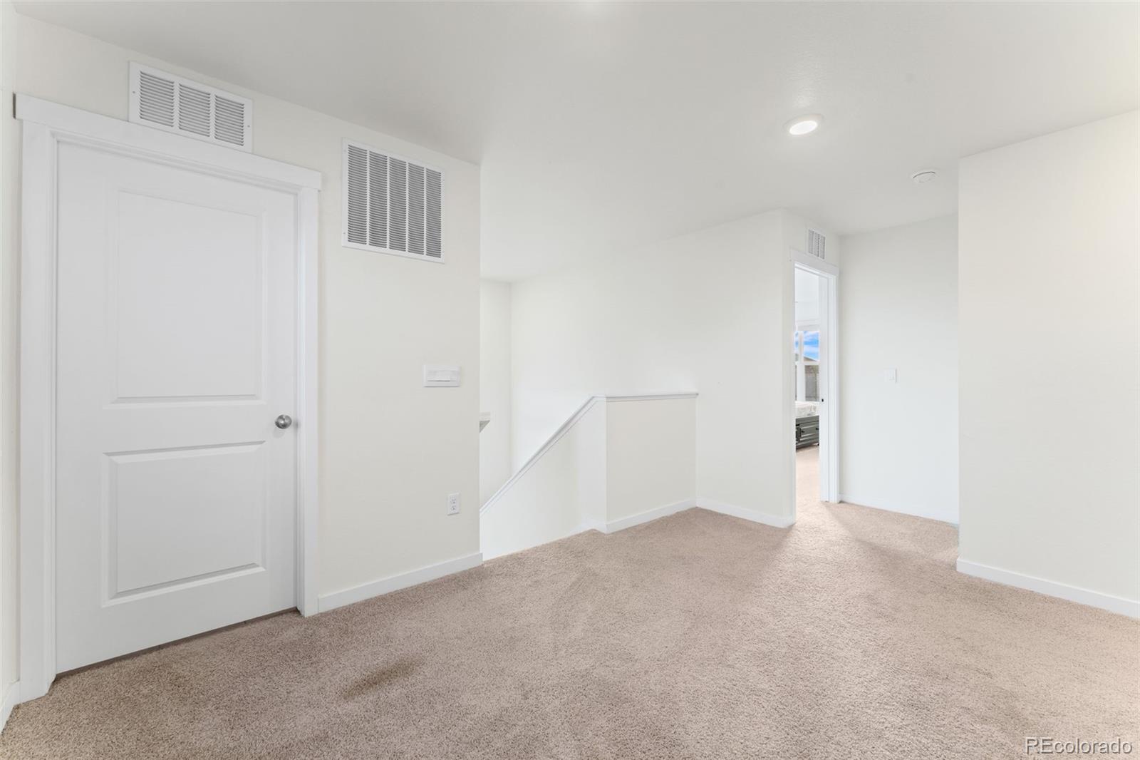 MLS Image #13 for 15771  roslyn street,thornton, Colorado