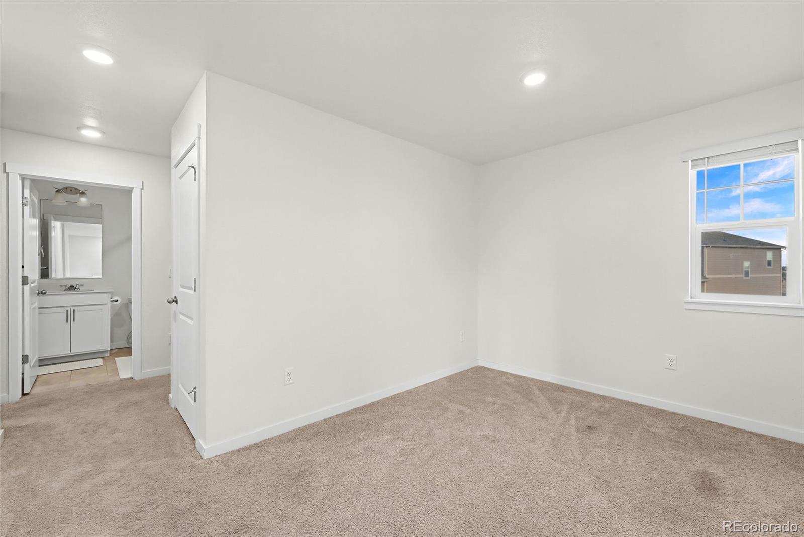 MLS Image #14 for 15771  roslyn street,thornton, Colorado