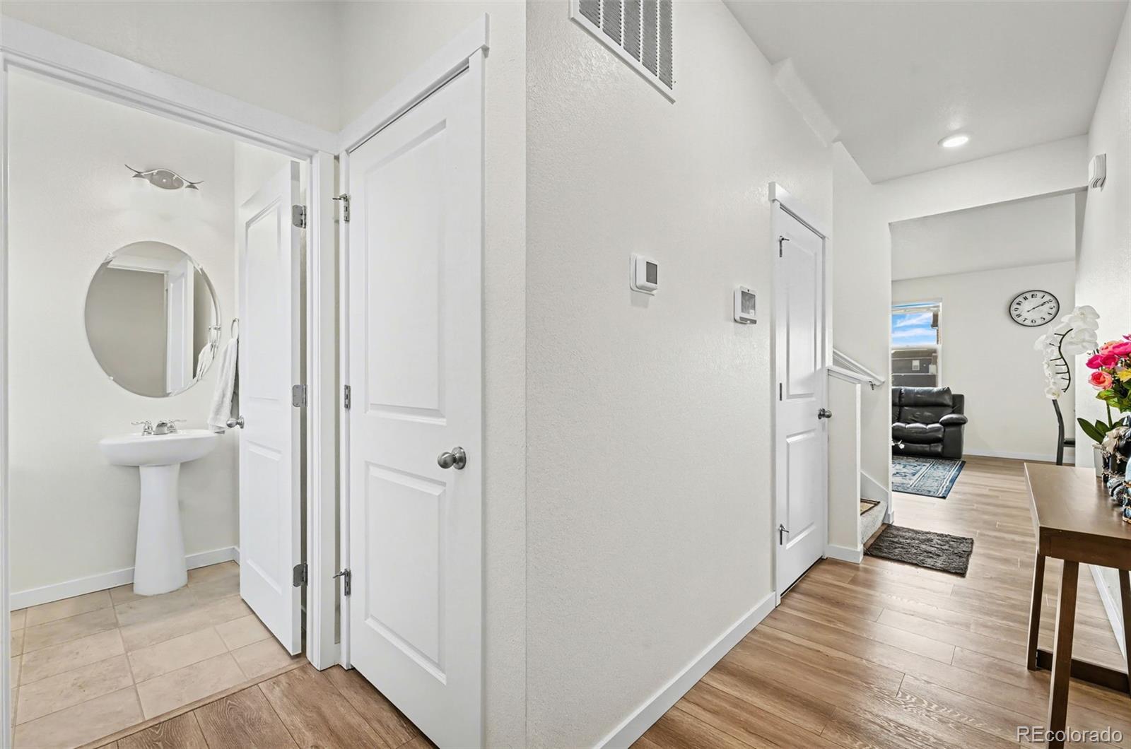 MLS Image #3 for 15771  roslyn street,thornton, Colorado