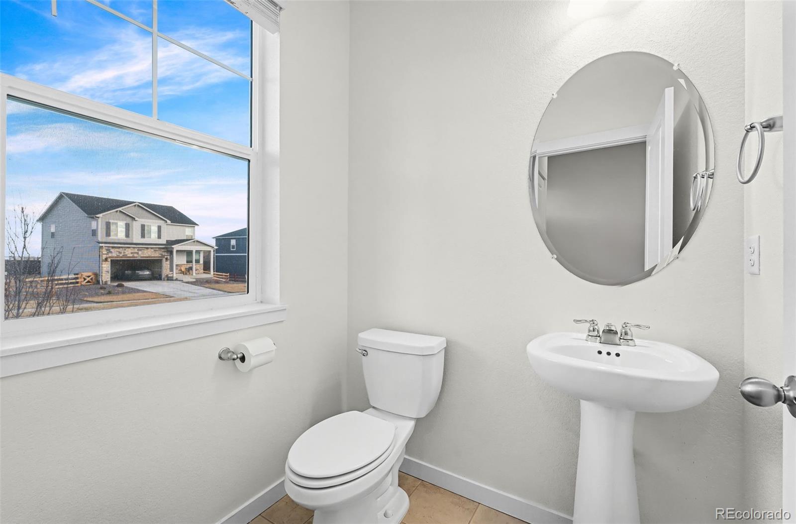 MLS Image #4 for 15771  roslyn street,thornton, Colorado
