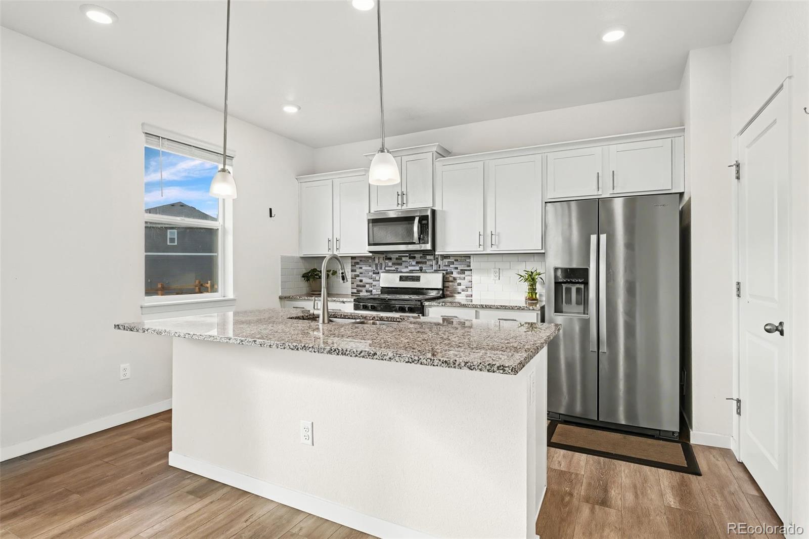 MLS Image #9 for 15771  roslyn street,thornton, Colorado