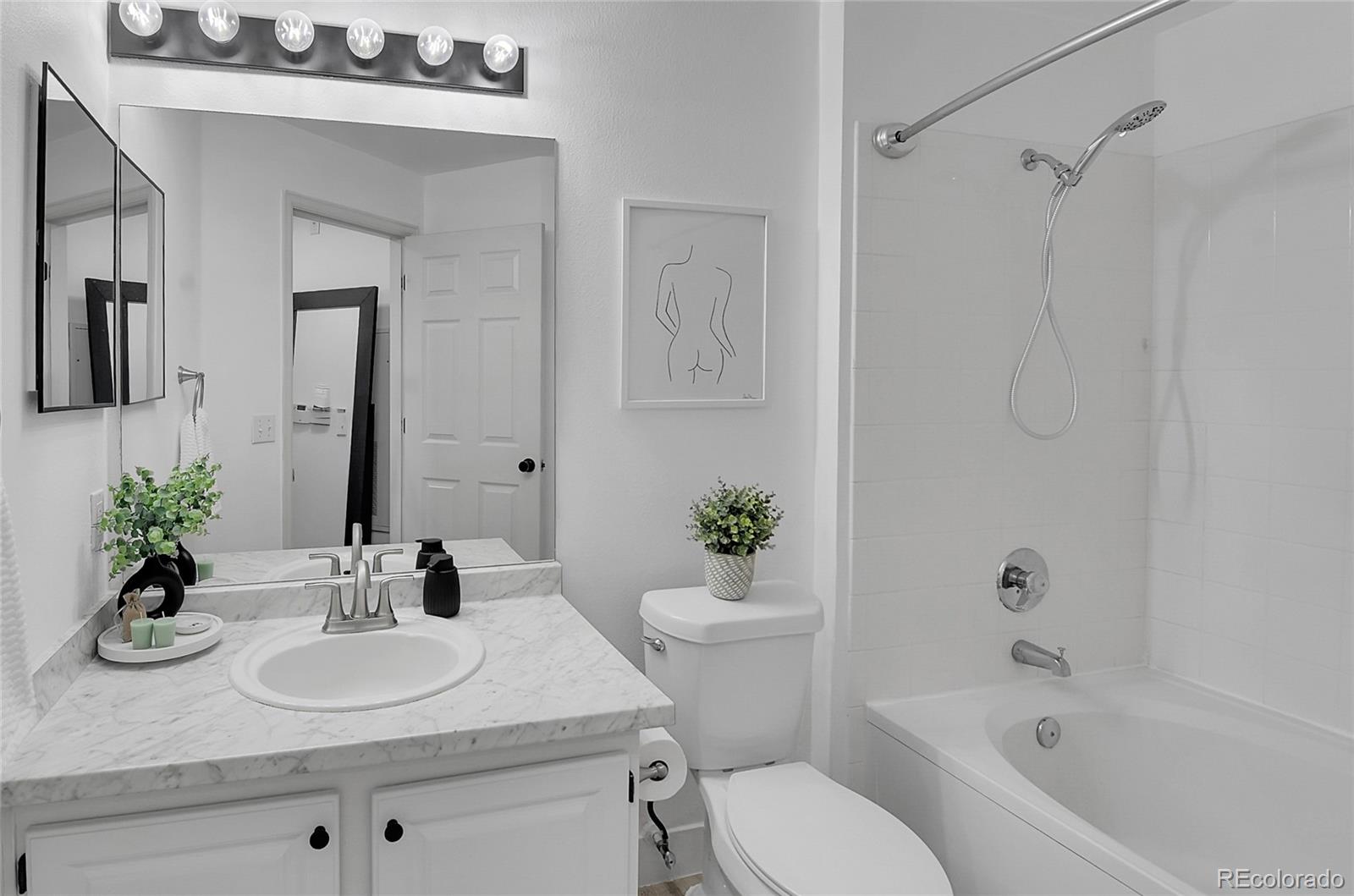 MLS Image #19 for 12768  ironstone way 204,parker, Colorado