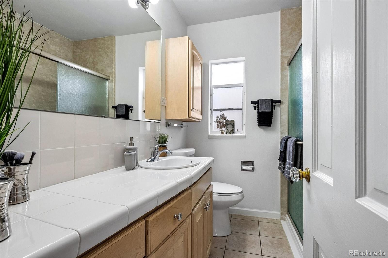 MLS Image #13 for 794  niagara street,denver, Colorado