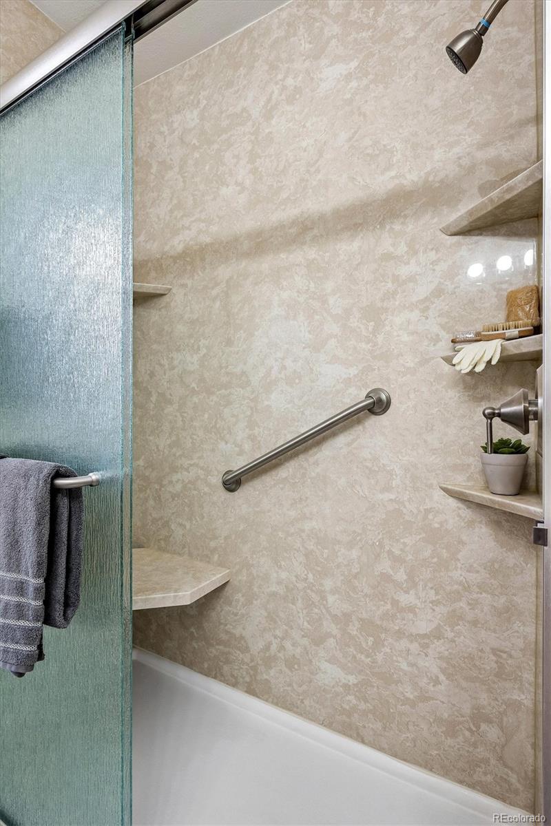 MLS Image #14 for 794  niagara street,denver, Colorado