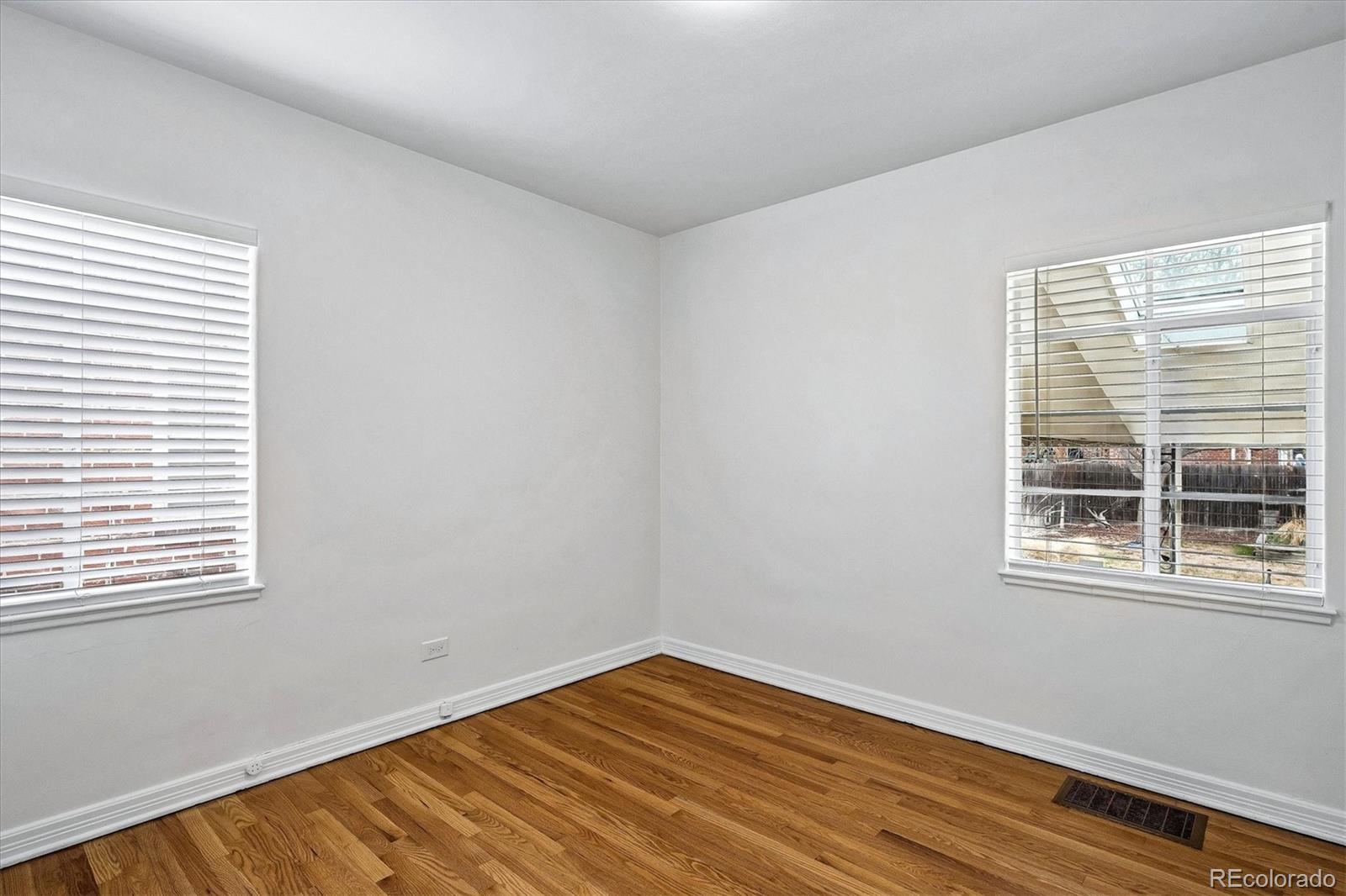 MLS Image #15 for 794  niagara street,denver, Colorado