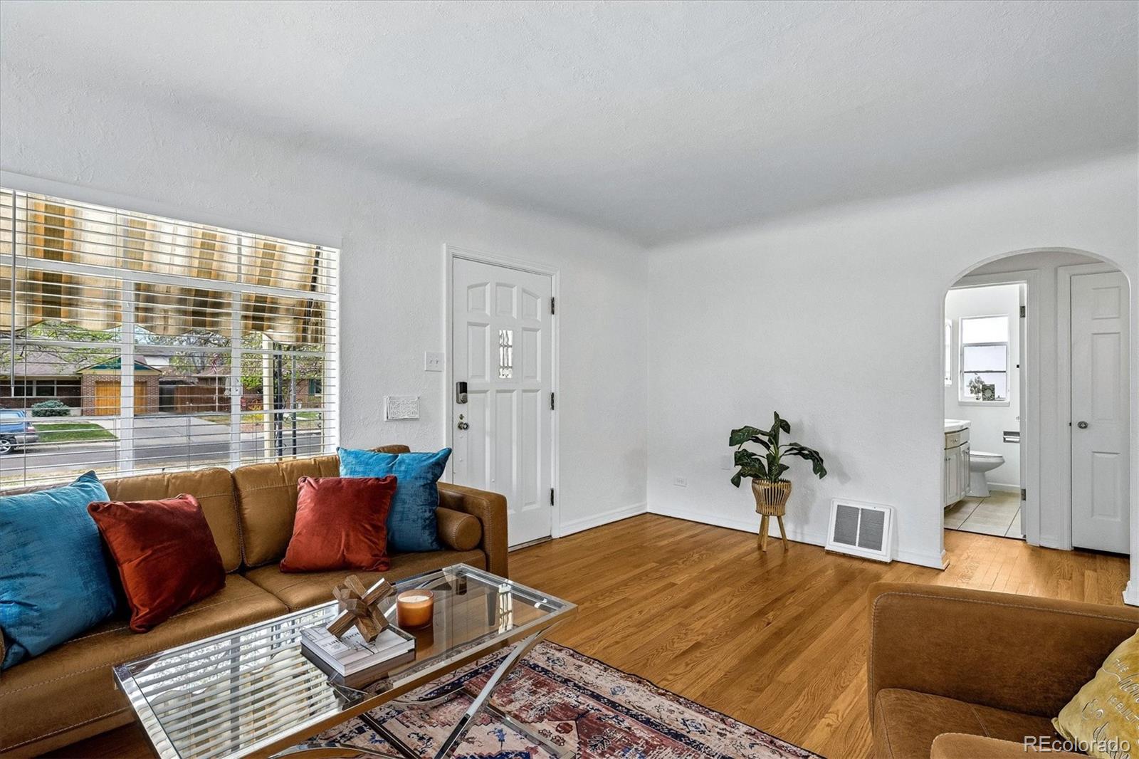 MLS Image #5 for 794  niagara street,denver, Colorado