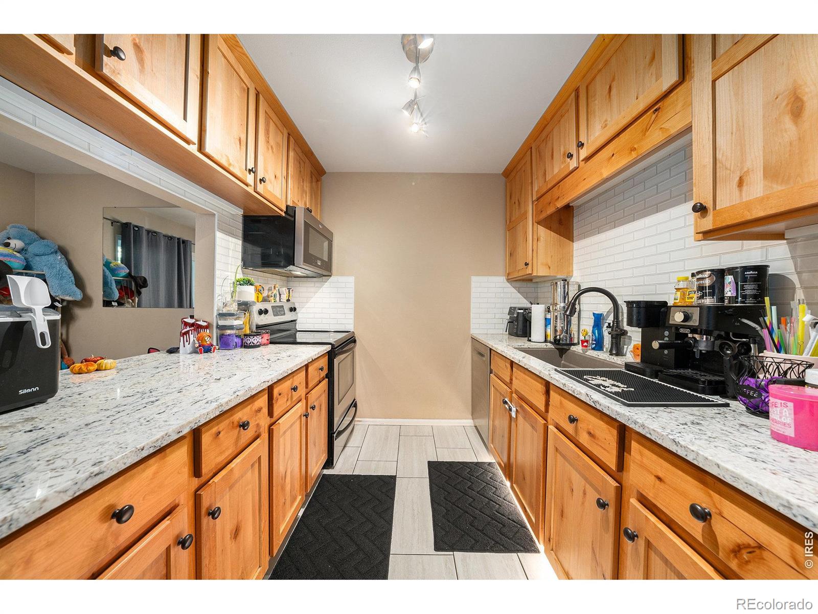 MLS Image #14 for 809 e drake road,fort collins, Colorado