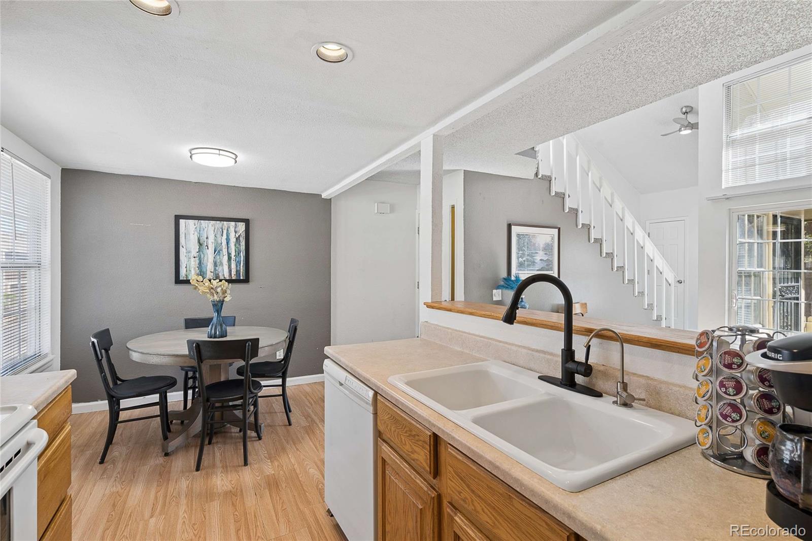 MLS Image #12 for 2003 s helena street,aurora, Colorado