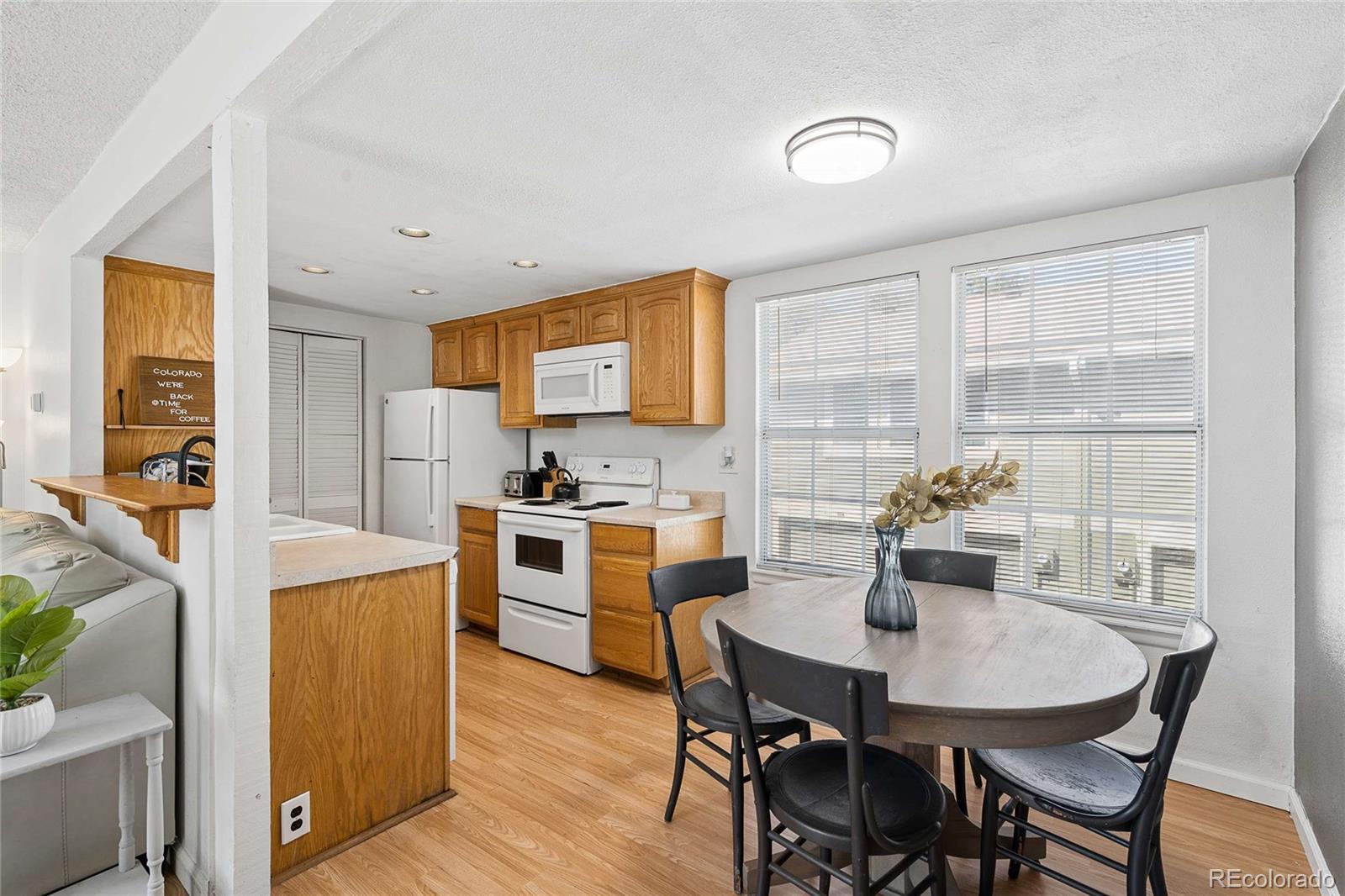 MLS Image #8 for 2003 s helena street,aurora, Colorado