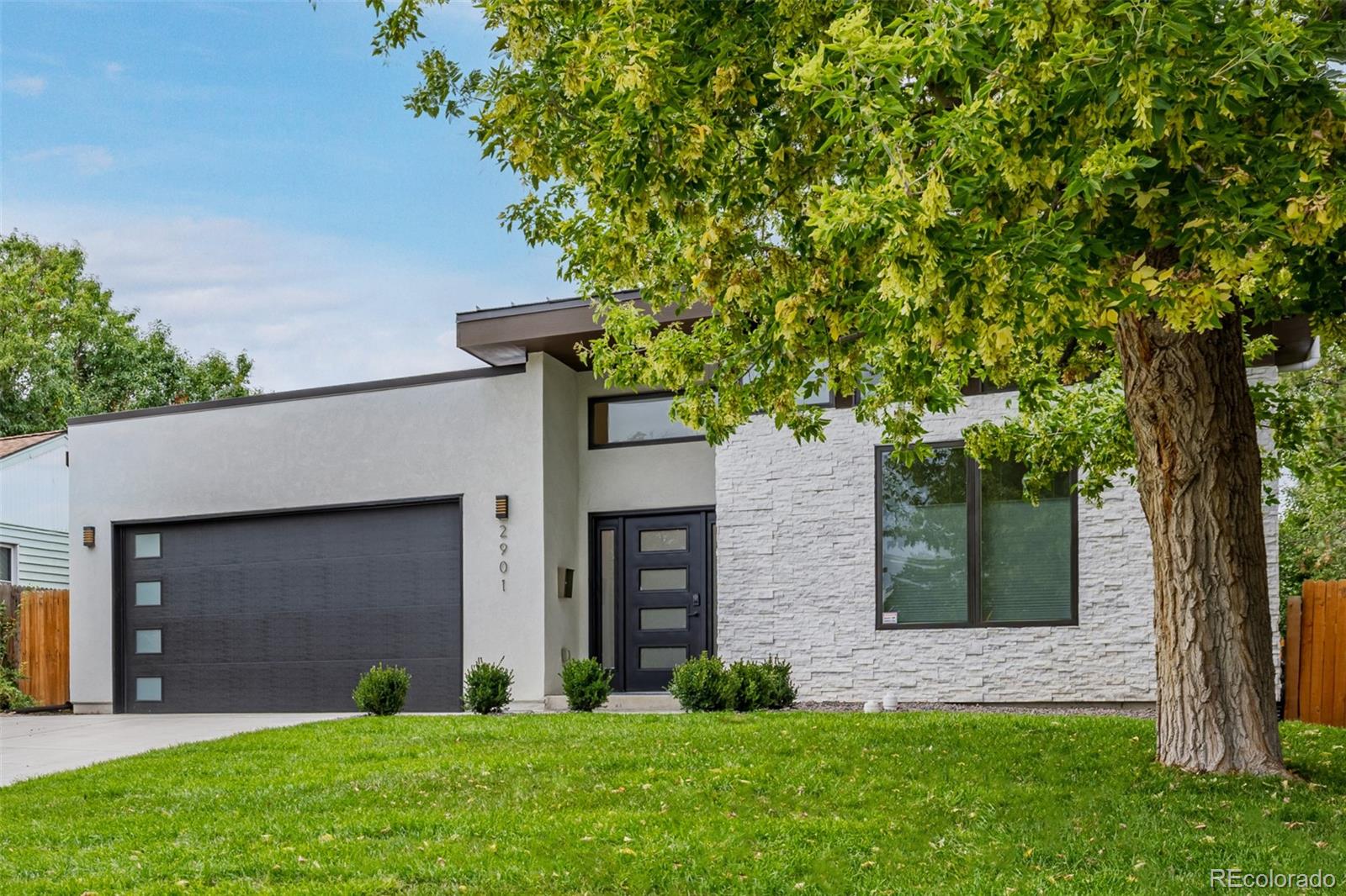 MLS Image #1 for 2901 s bellaire street,denver, Colorado