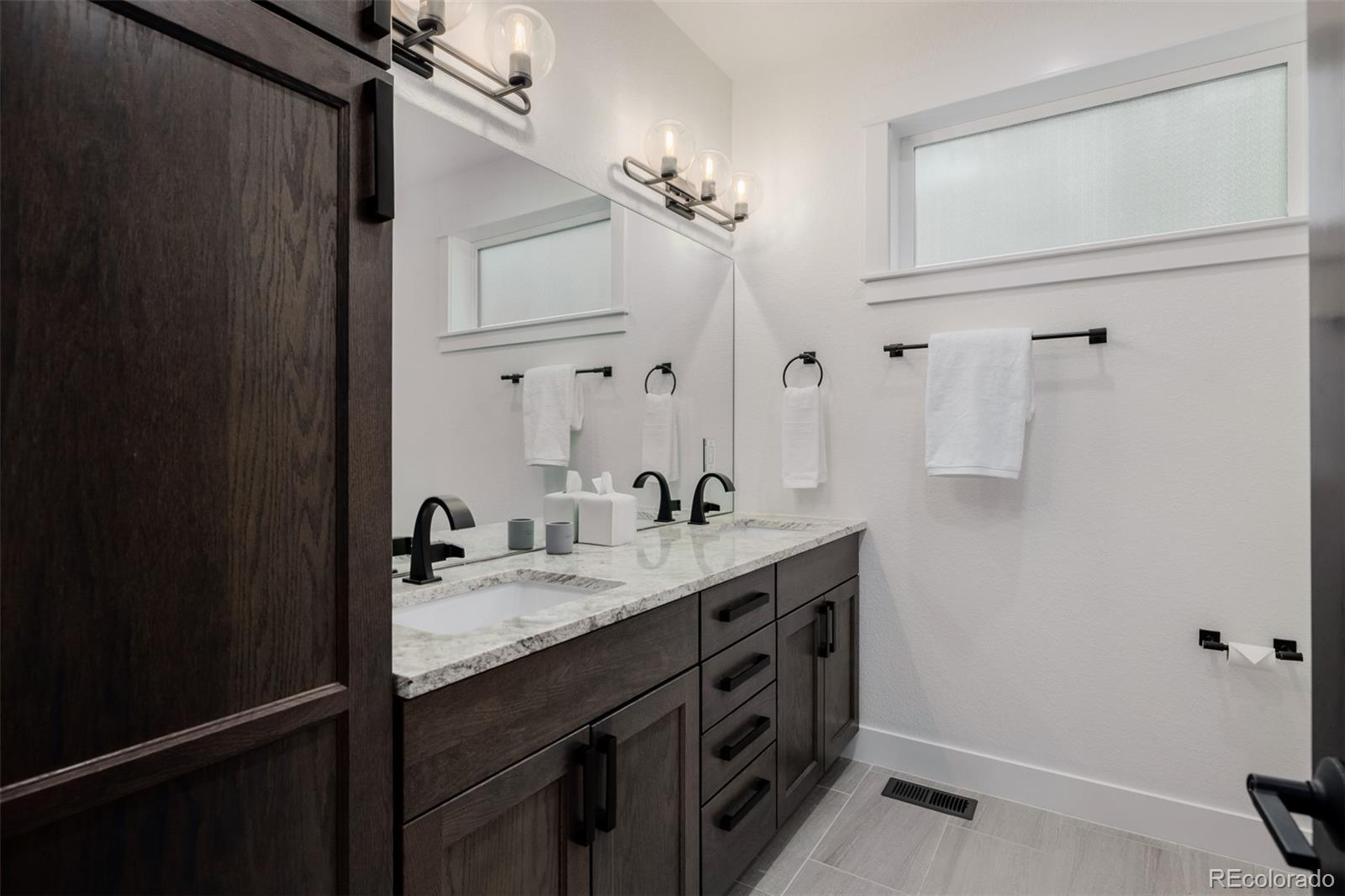 MLS Image #16 for 2901 s bellaire street,denver, Colorado