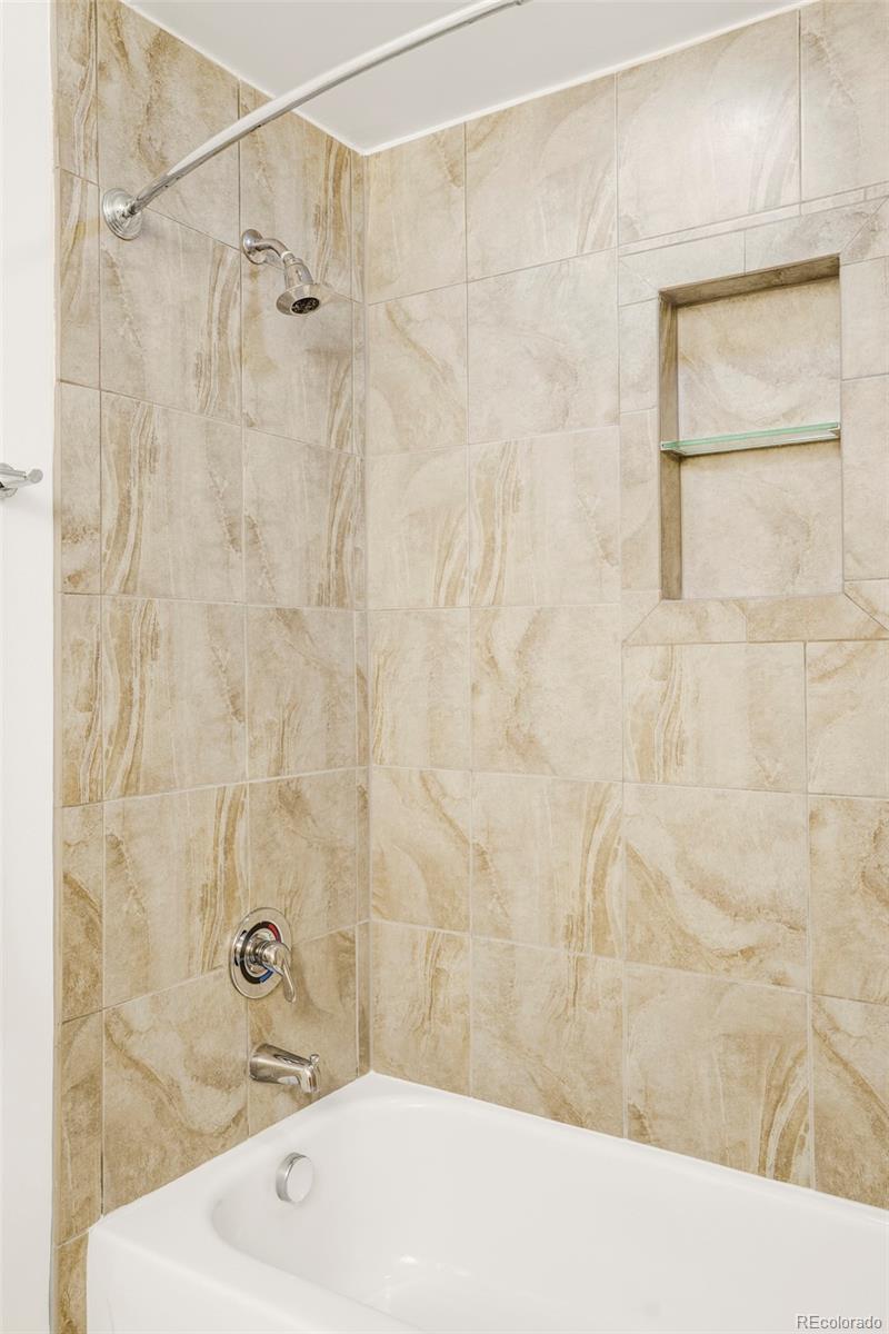 MLS Image #16 for 1313 s clarkson street 208,denver, Colorado