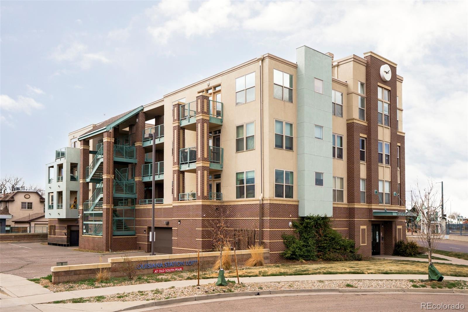 MLS Image #18 for 1313 s clarkson street 208,denver, Colorado