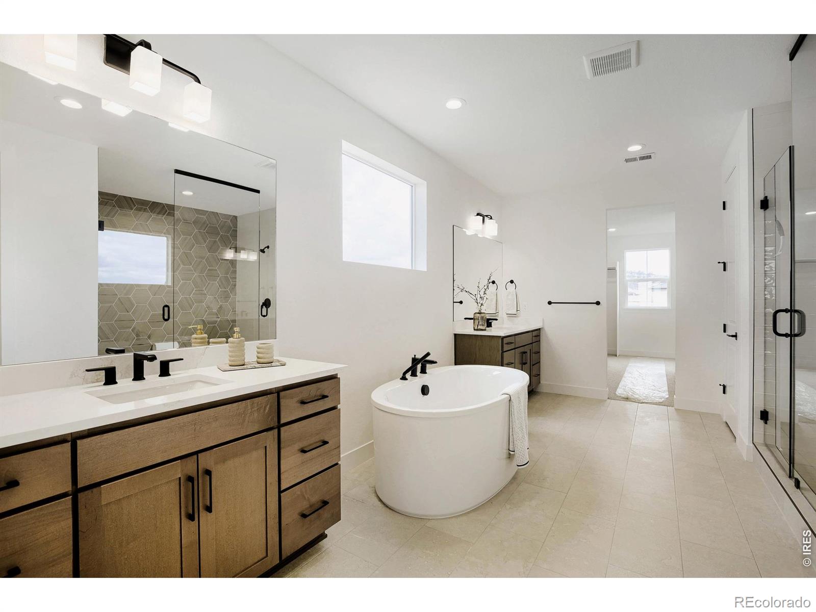 MLS Image #9 for 3184  westcliff drive,loveland, Colorado