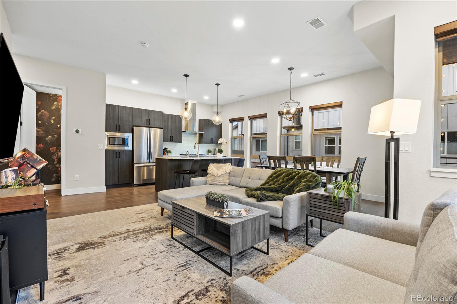 MLS Image #11 for 5009 s platte river parkway,littleton, Colorado