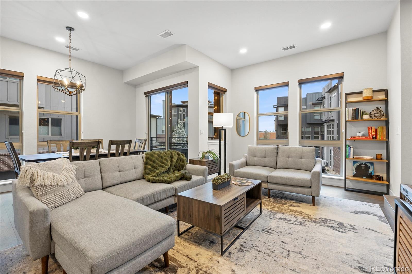 MLS Image #9 for 5009 s platte river parkway,littleton, Colorado